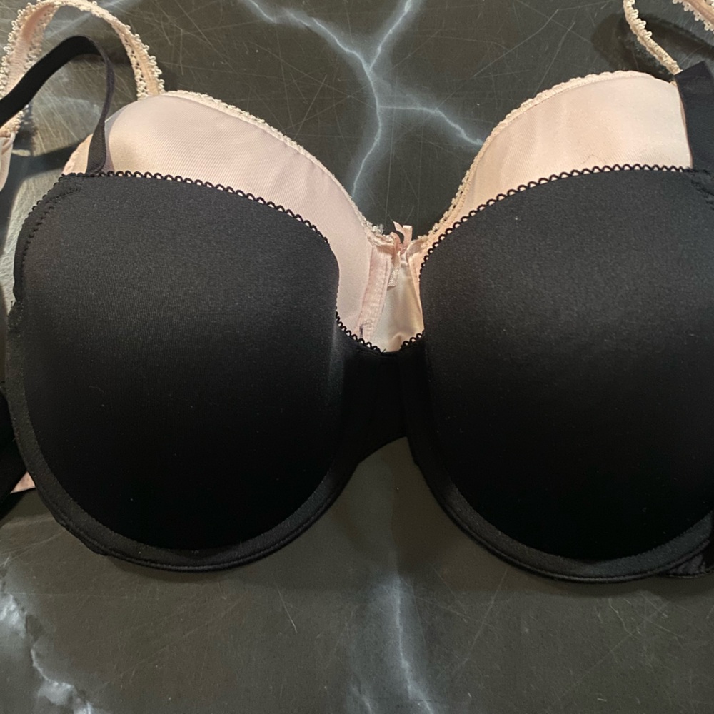 5/$20 2/$15 Bundle of 2 Bras Black And Pink